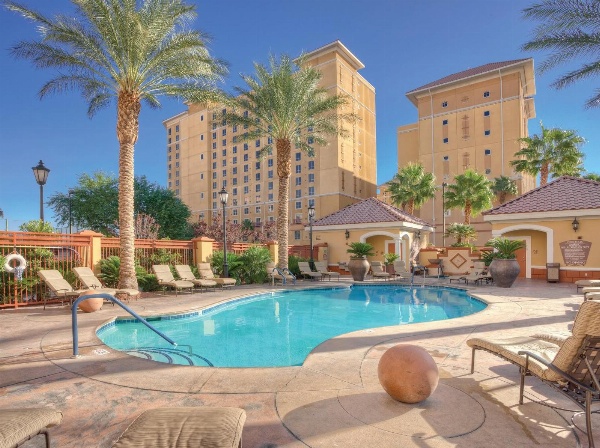 Wyndham Grand Desert image 1