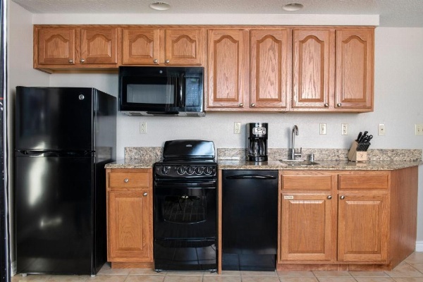 Wyndham Grand Desert image 12