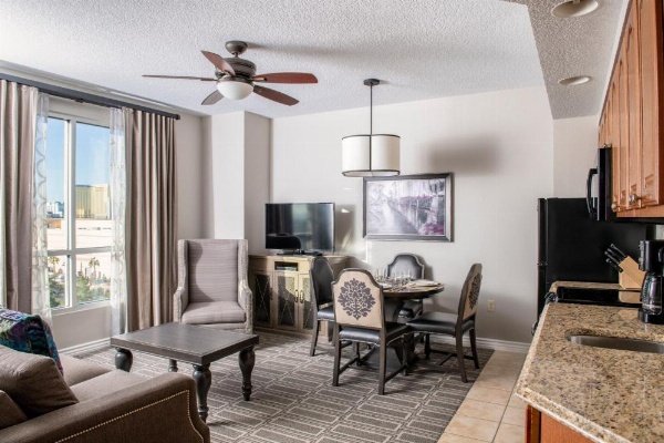 Wyndham Grand Desert image 14