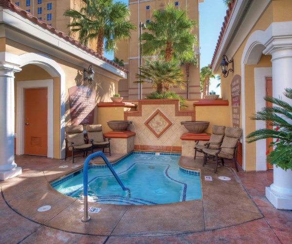 Wyndham Grand Desert image 30